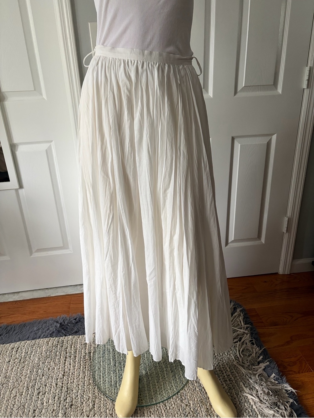 Women's White Maxi Skirt - Classic Flowing A-Line/ Size XS